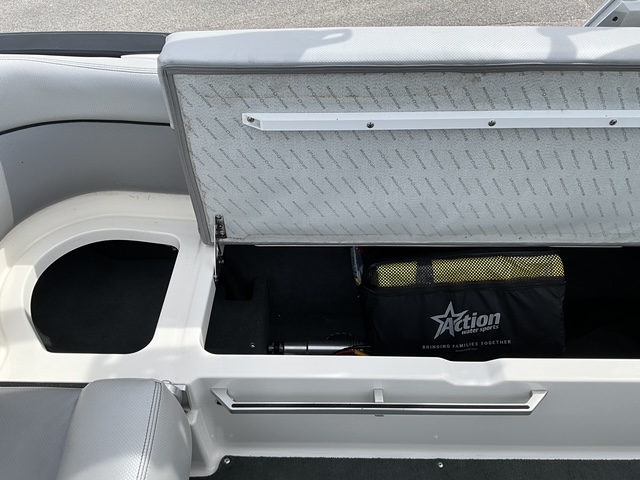 2018 MasterCraft XT25 Icon